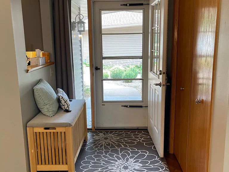 7123 Ivy Ridge Ln — Photo 1