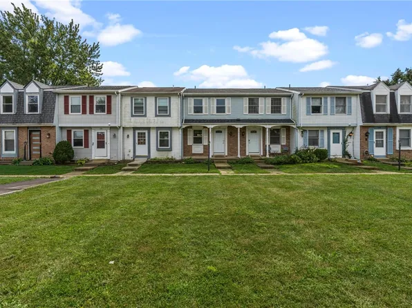 104 Pepperwood Pl, Englewood, OH 45322