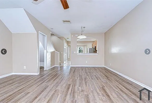 3 bed, 1390 sqft, $2,999 — Photo 3