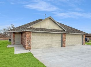 3307 S 23rd St, Chickasha, OK 73018