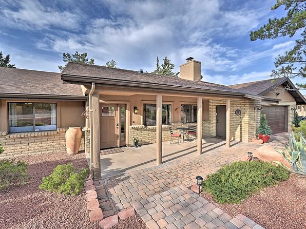 2285 Lariat Rd