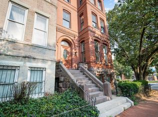 234 6th St SE APT 4, Washington, DC 20003