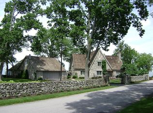 3954 N Cliff Rd, Port Clinton, OH 43452