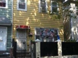 4814 98th St, Corona, NY 11368