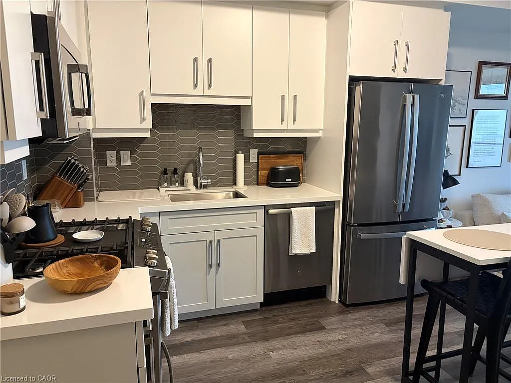 1 bed, 1.0 bath, 629 sqft, $2,400 — Photo 3