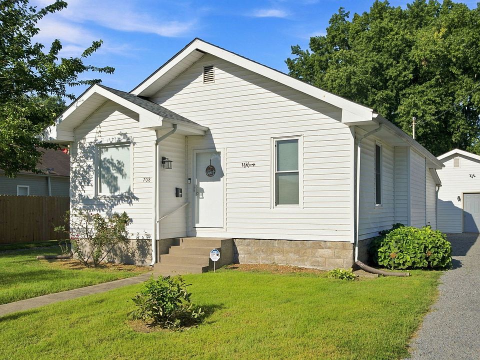 1st image of 708 S Bentley St