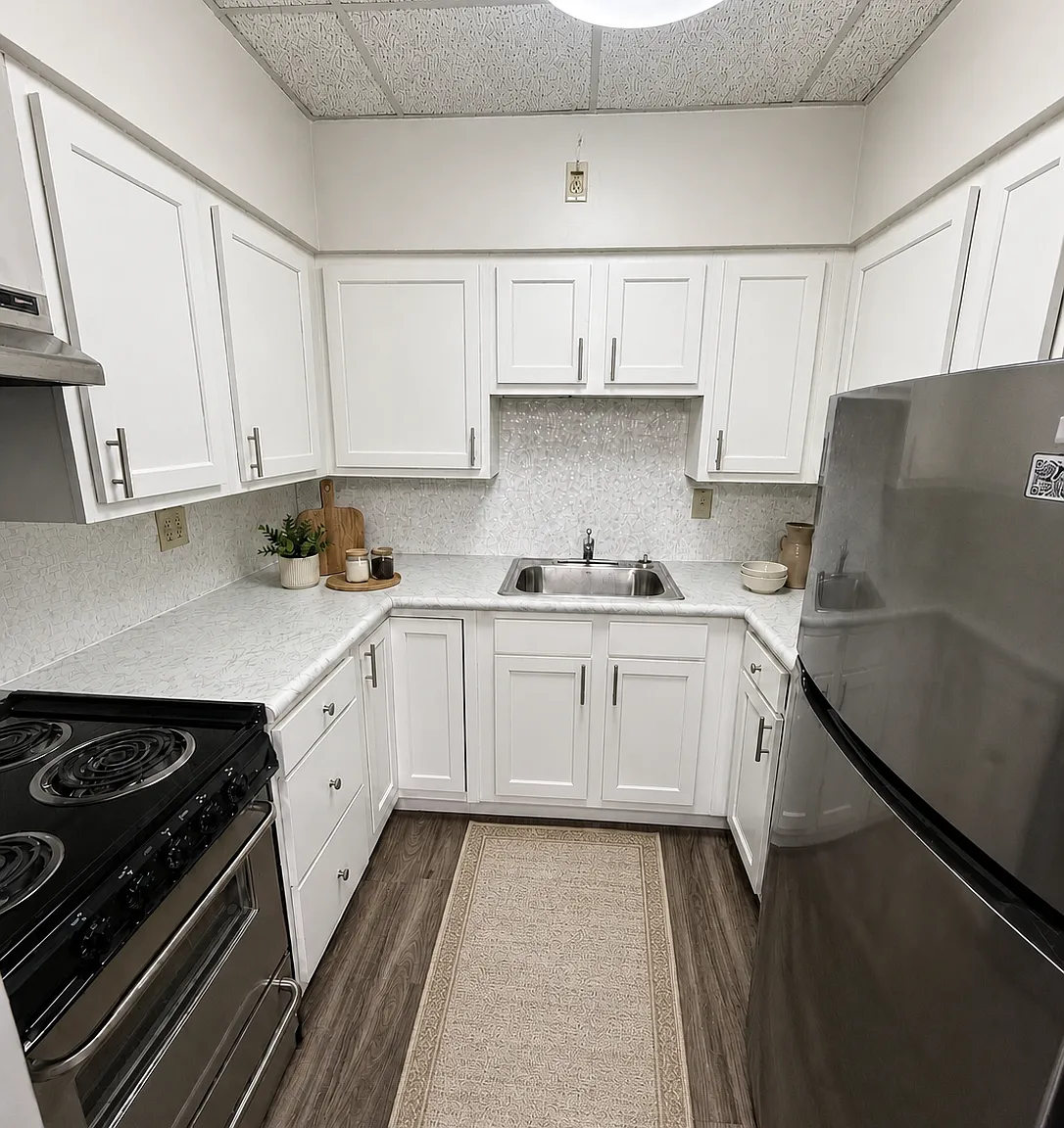 Legacy Eastgate Apartments (55+) — Photo 2