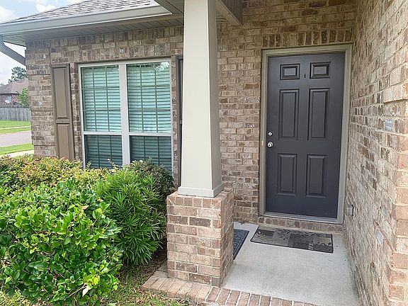 Crisp, private entry