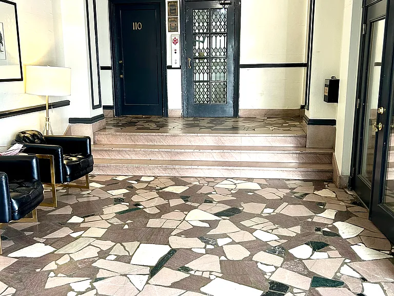 Blackstone & Fairmont — Photo 44