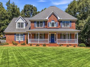 105 Holly Crest Cir, Simpsonville, SC 29681