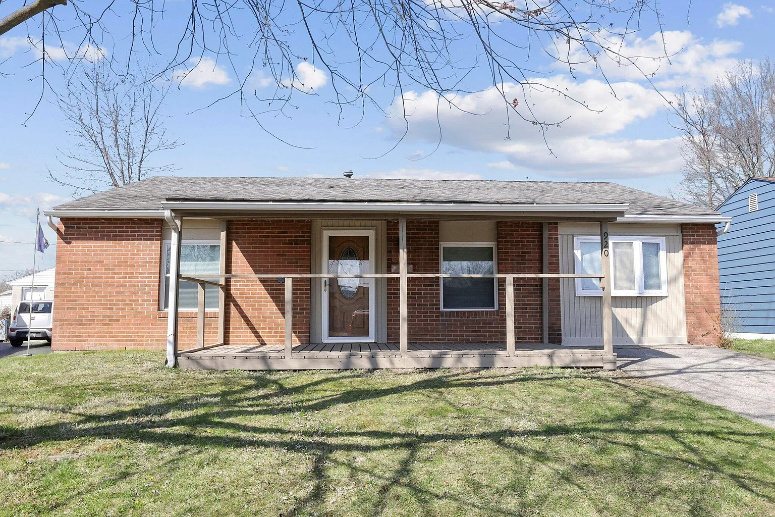 920 Kyle Ave photo 1