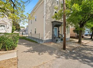 1165 Chalkstone Ave APT 1, Providence, RI 02908