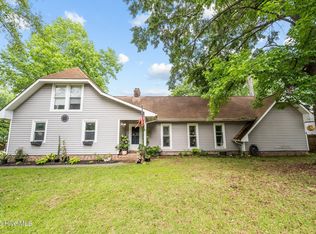 301 Spring Dr, Jacksonville, NC 28540