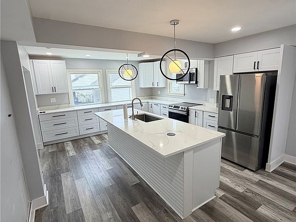 5th image of 4717 Summer Ln