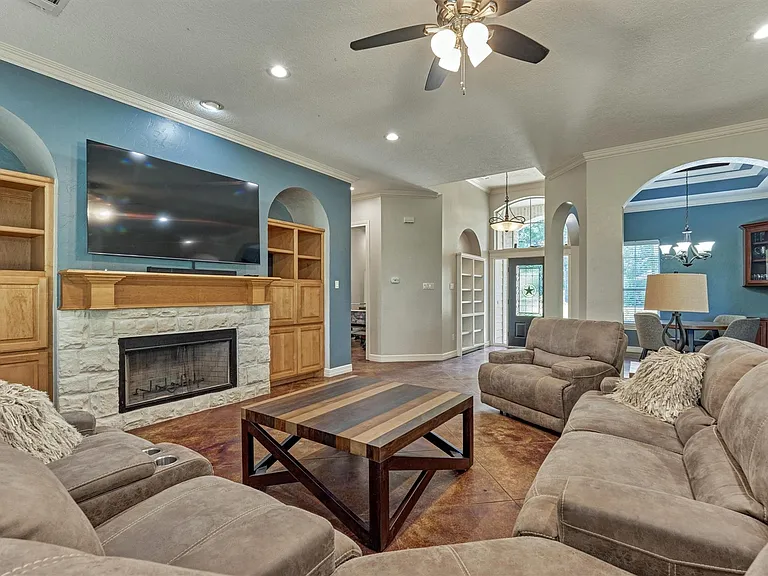 9102 Marshall Ct — Photo 24