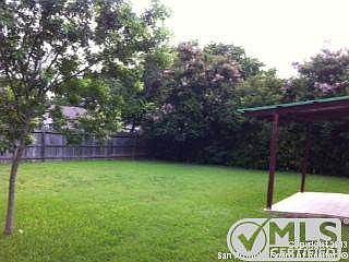 4th image of 608 Oak Park Dr