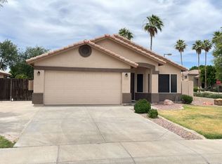 1946 S Oak St, Gilbert, AZ 85233