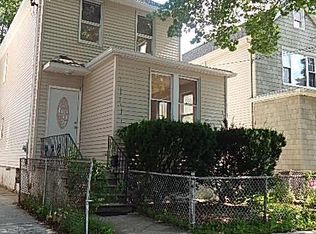3274 Spencer Dr, Bronx, NY 10465
