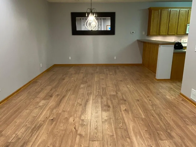 570 Tamarack Trl — Photo 5