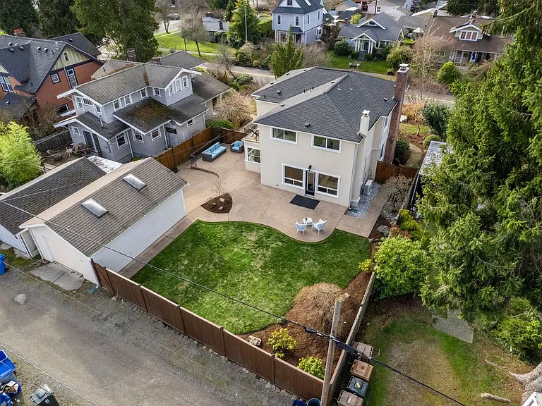4115 N Stevens St — Photo 37