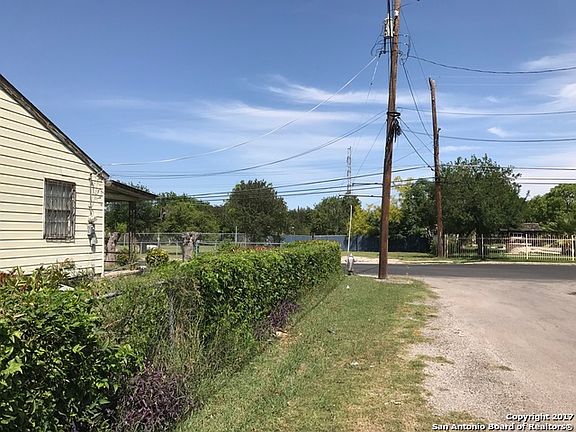 2nd image of 303 Hortencia Ave