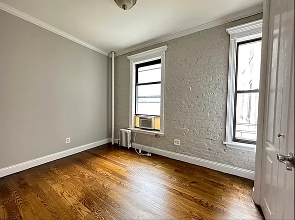 340 E 18th St #4C — Photo 5