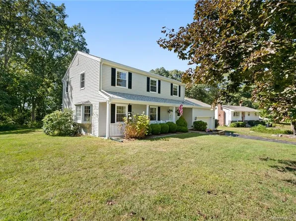 15 Ferry View Drive, Ledyard, CT 06335