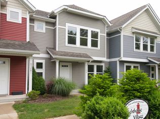 5299 Anchor Dr #9, South Haven Township, MI 49090