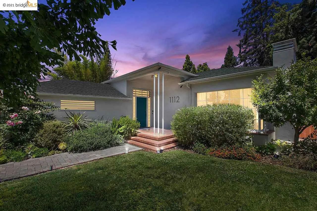 1112 Glen Dr photo 1
