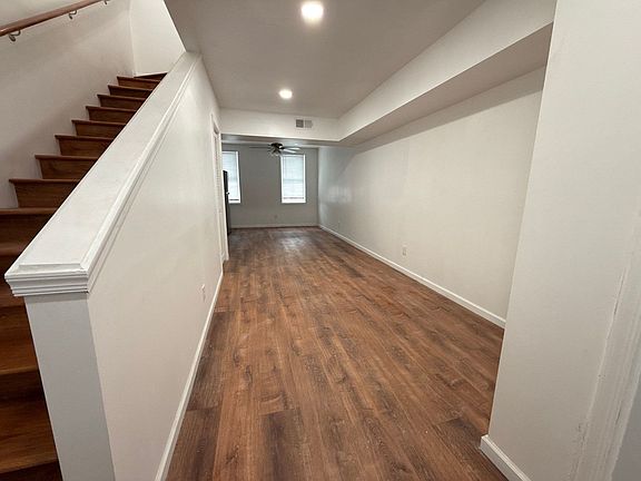 3rd image of 318 N Paca St #7