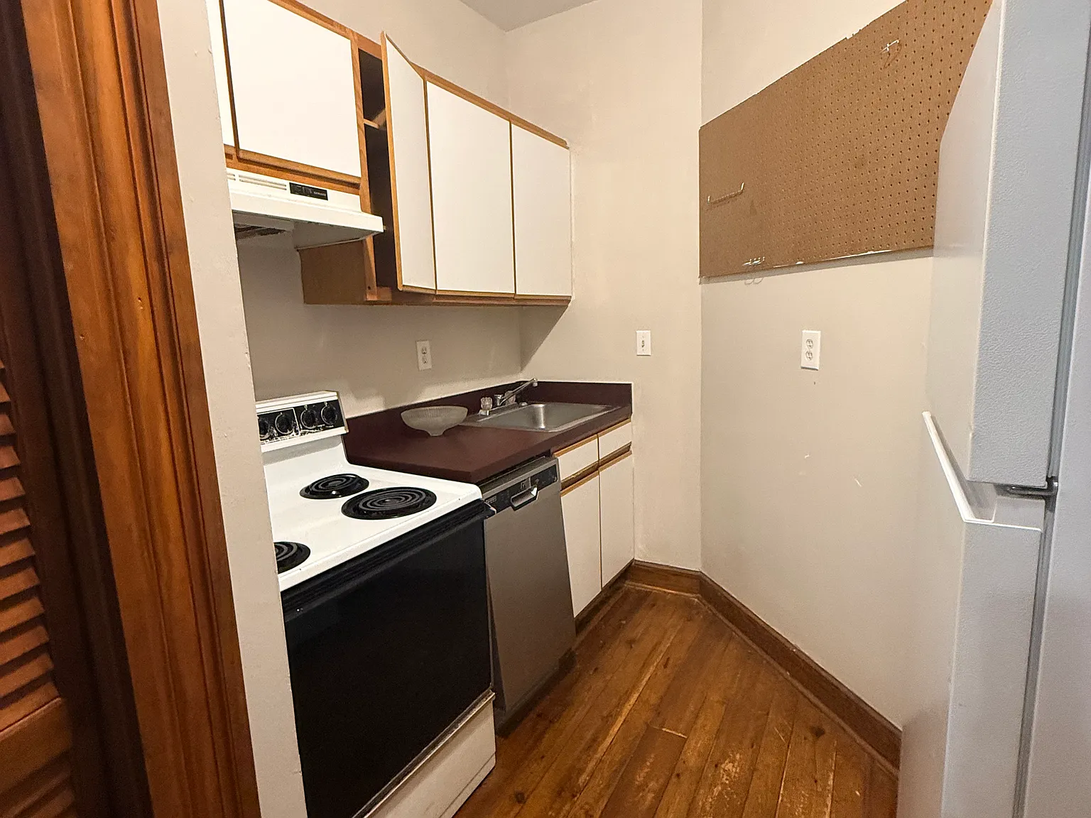 2 bed, 950 sqft, $1,399 — Photo 3