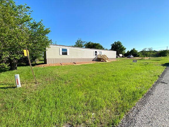 2nd image of 3225 Ashwood Dr