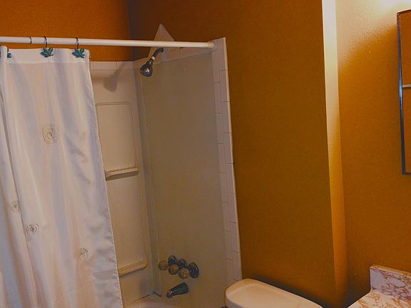 4th image of 508 Muralla Way