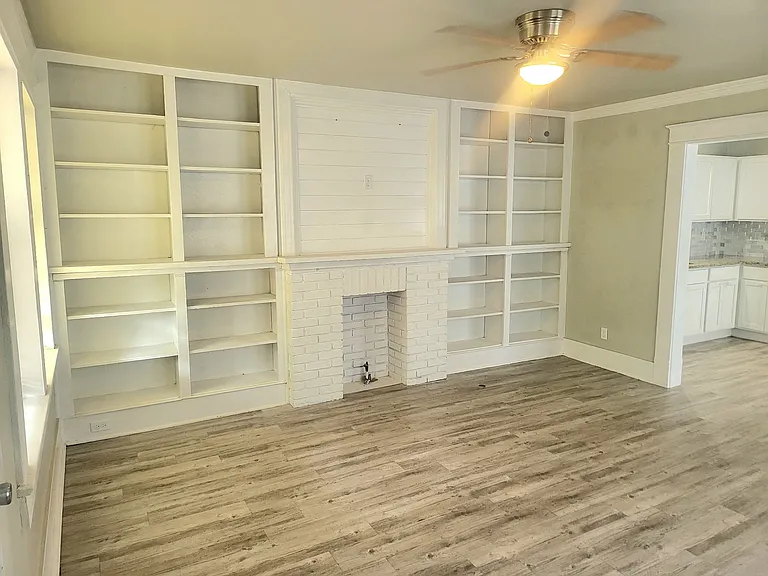 623 S 23rd St — Photo 3