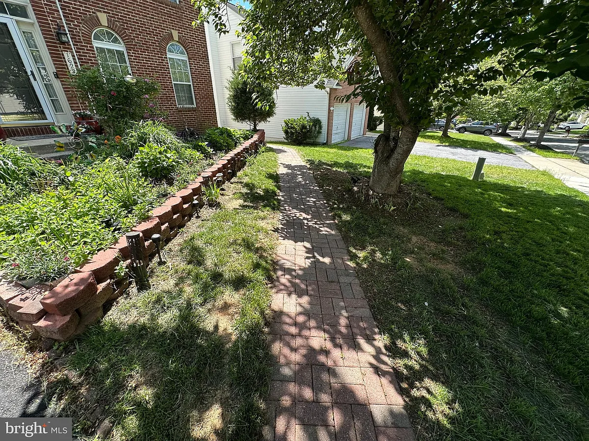 Building Photo - 1623 Angelwing Dr #B