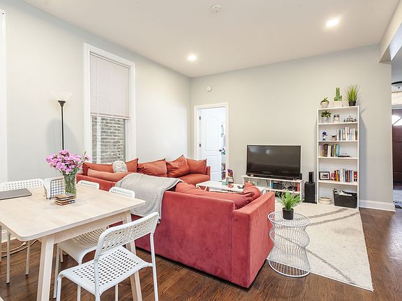 3rd image of 2733 N Sheffield Ave #1F