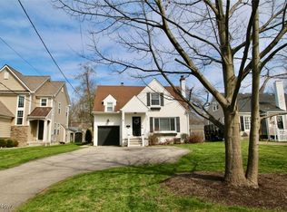 533 Columbia Rd, Bay Village, OH 44140