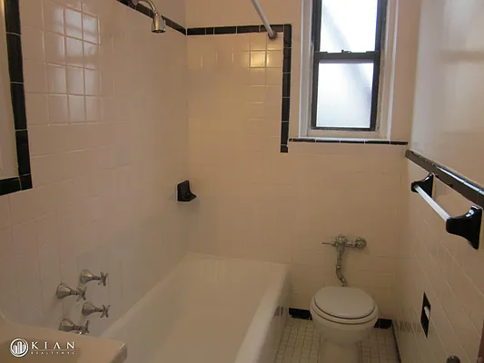 Rented by Kian Realty | media 11