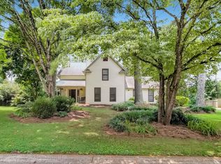 1735 Spindle Top Ct SW, Lilburn, GA 30047