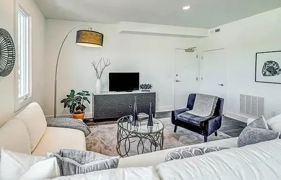 Riverside Village Apartments — Photo 3