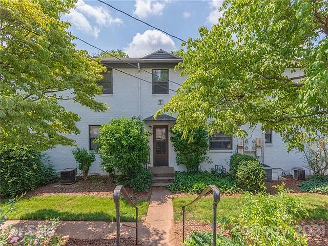 615 Biltmore Ave #T10 — Photo 9