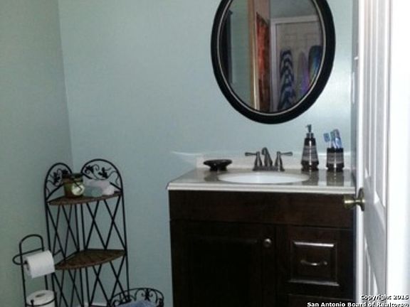 5th image of 2315 Spicewood Dr