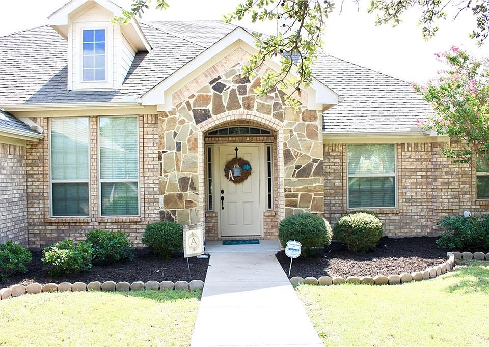 1st image of 260 Highland Dr