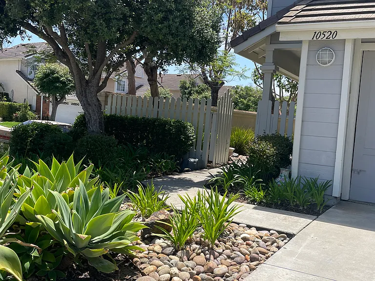 10520 Penridge St — Photo 3