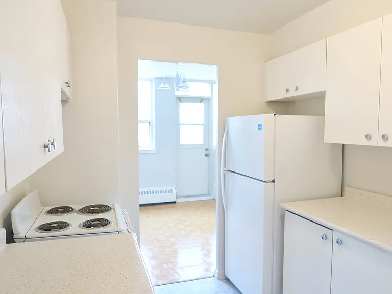 55 Cosburn Ave #2 — Photo 7