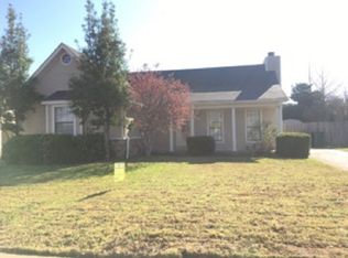 2680 Lakeside Dr, Memphis, TN 38133