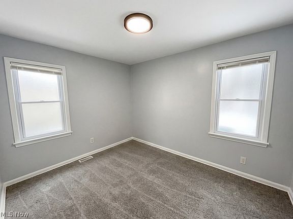 4th image of 17409 Mapleboro Ave