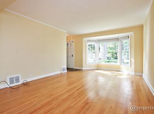 7151 N Mankato Ave, Chicago, IL