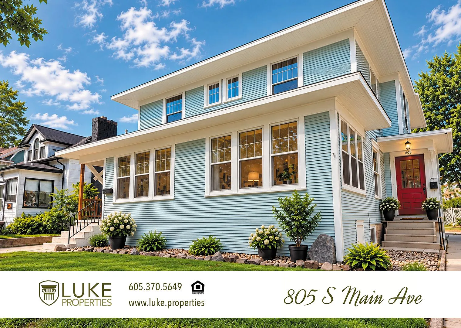 Character and location all just minutes from downtown Sioux Falls — Photo 1