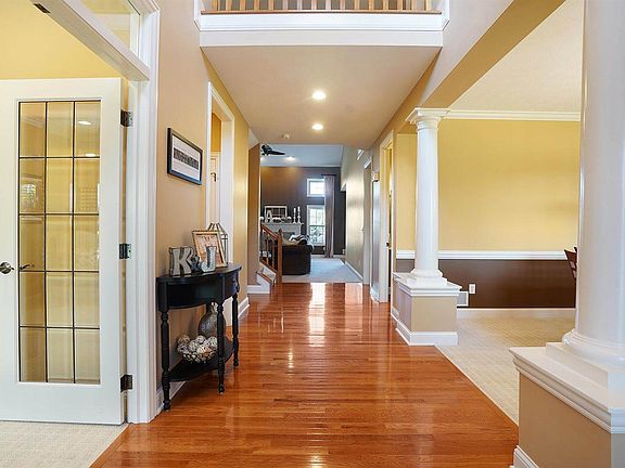 5th image of 7434 Trevenia Dr